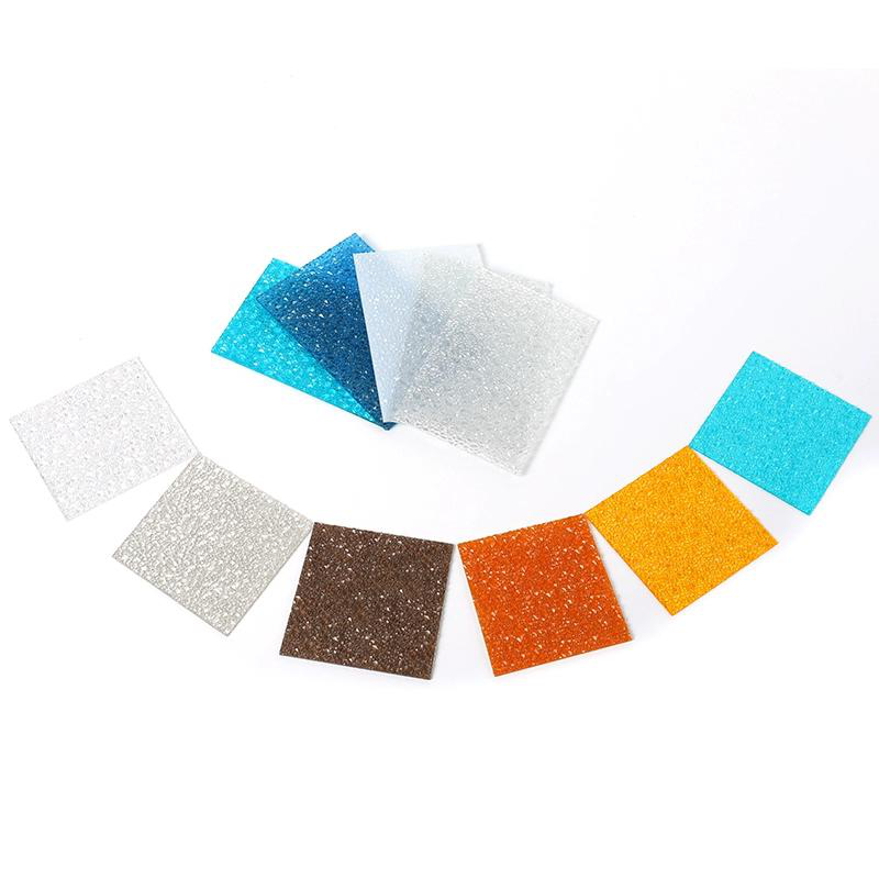 Hoja en relieve de policarbonato