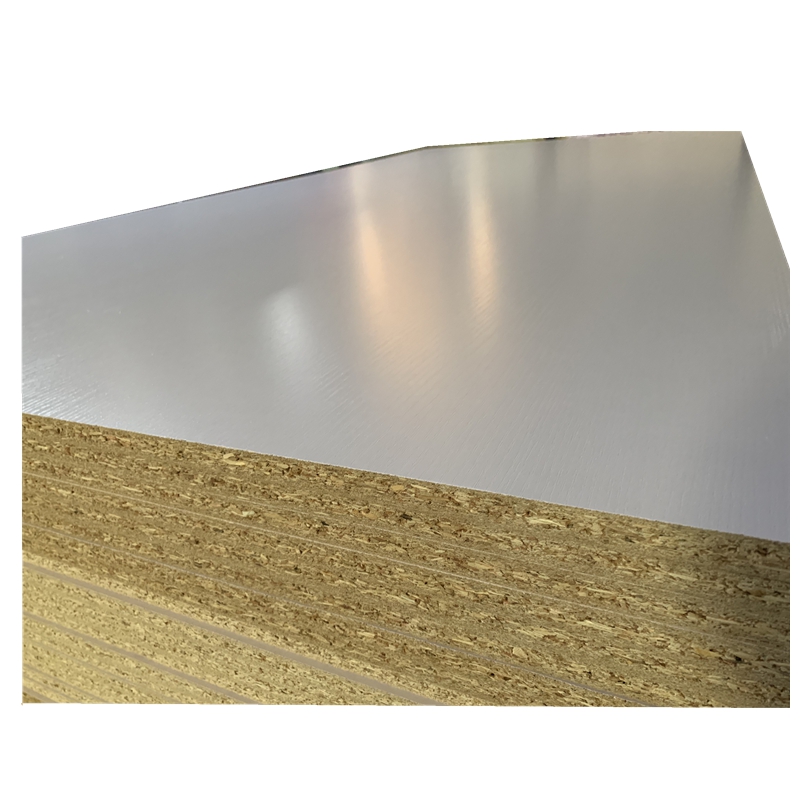 Panel de partículas laminado