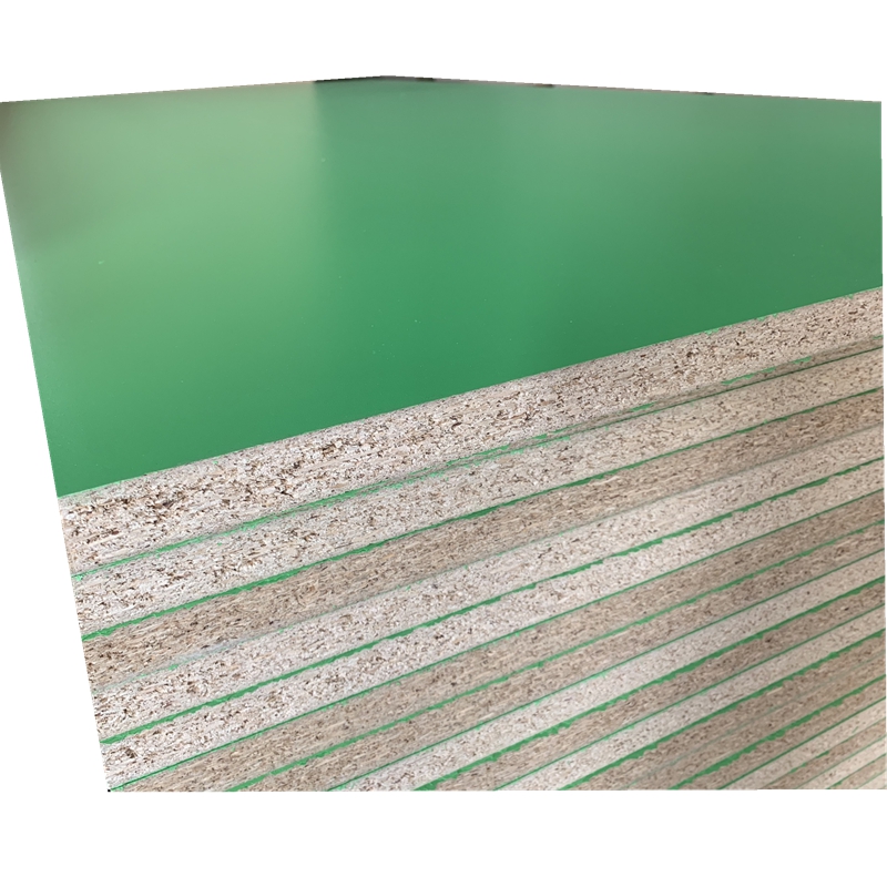 Panel de partículas laminado